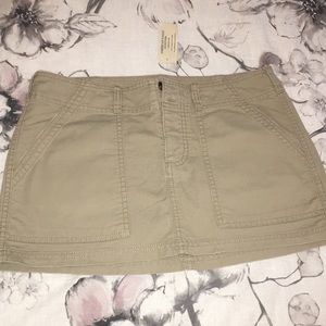NWT American Eagle Cargo Mini Skirt - Size 4